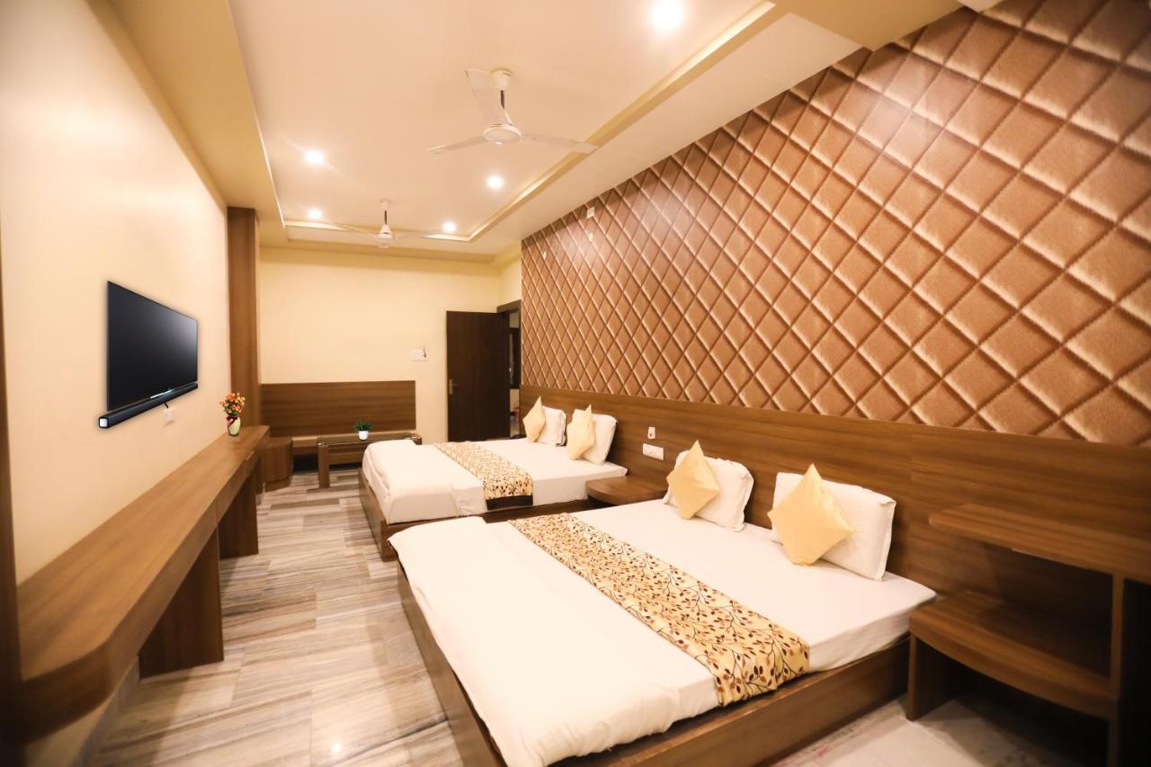 Hotel Vishwanath Варанаси Экстерьер фото